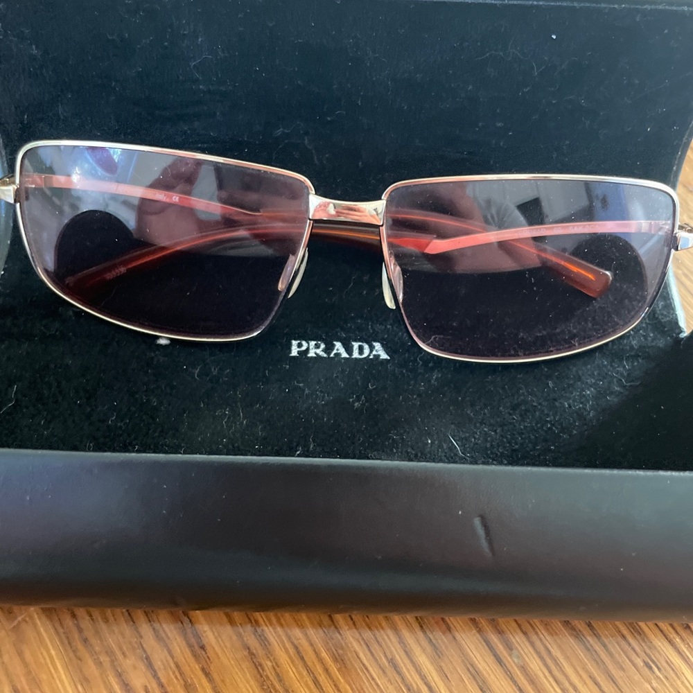 PRADA Spr16B Prada sunglasses with case - Picture 1 of 6